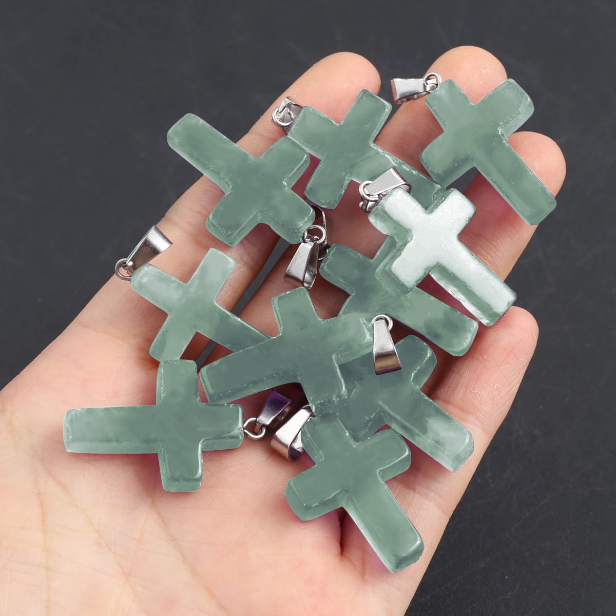 ✝️100% Handmade Green Aventurine Cross Healing Heart (𝐂𝐡𝐚𝐝 𝐒𝐦𝐢𝐭𝐡 𝐇𝐚𝐧𝐝𝐦𝐚𝐝𝐞®)