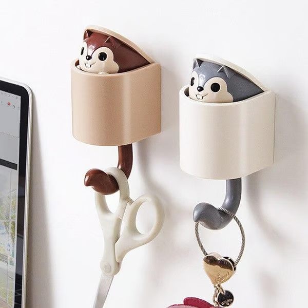 (🌲Early Christmas Sale- 49% OFF) 🐿️Cute Squirrel Hook - 🔥 BUY 3 SAVE Extra 10%