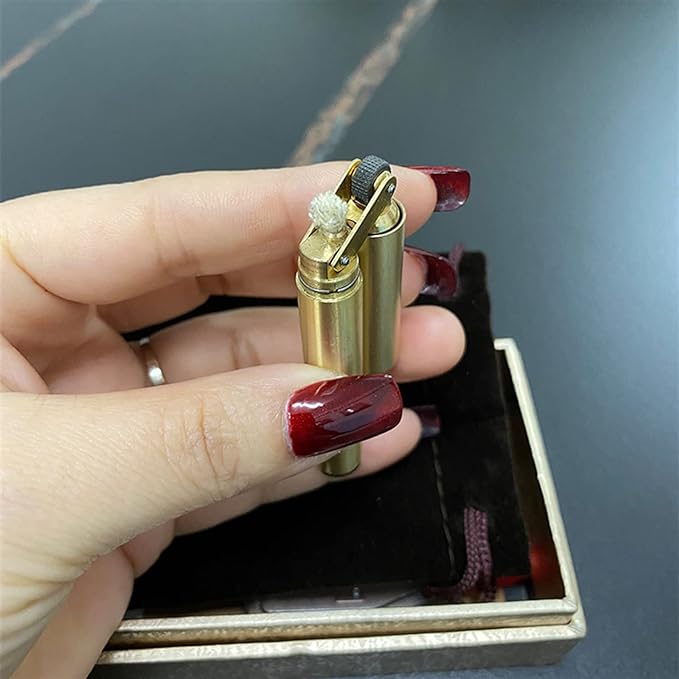 🔥(Last Day Promotion - 49% OFF) Waterproof Kerosene Copper Lighter