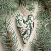 DIY herzförmiges handgesticktes Weihnachtsornament