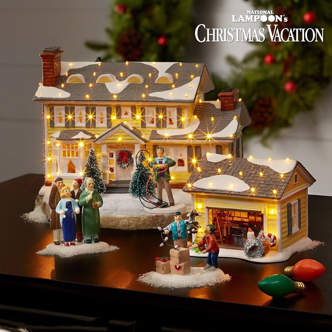 🎅National Lampoon's 🎄Christmas Vacation-Inspired Ceramic Village