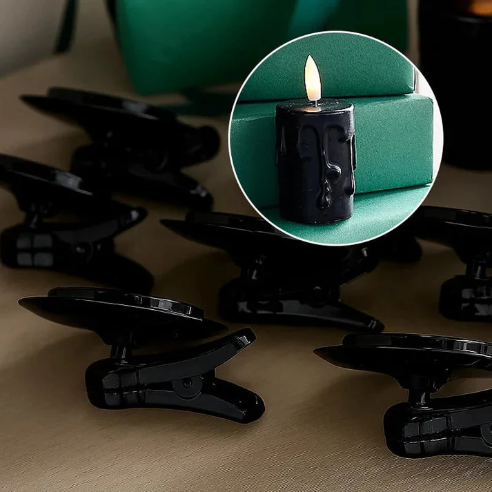 🎄LED Cone - Shaped Festival Clip - Candle Included