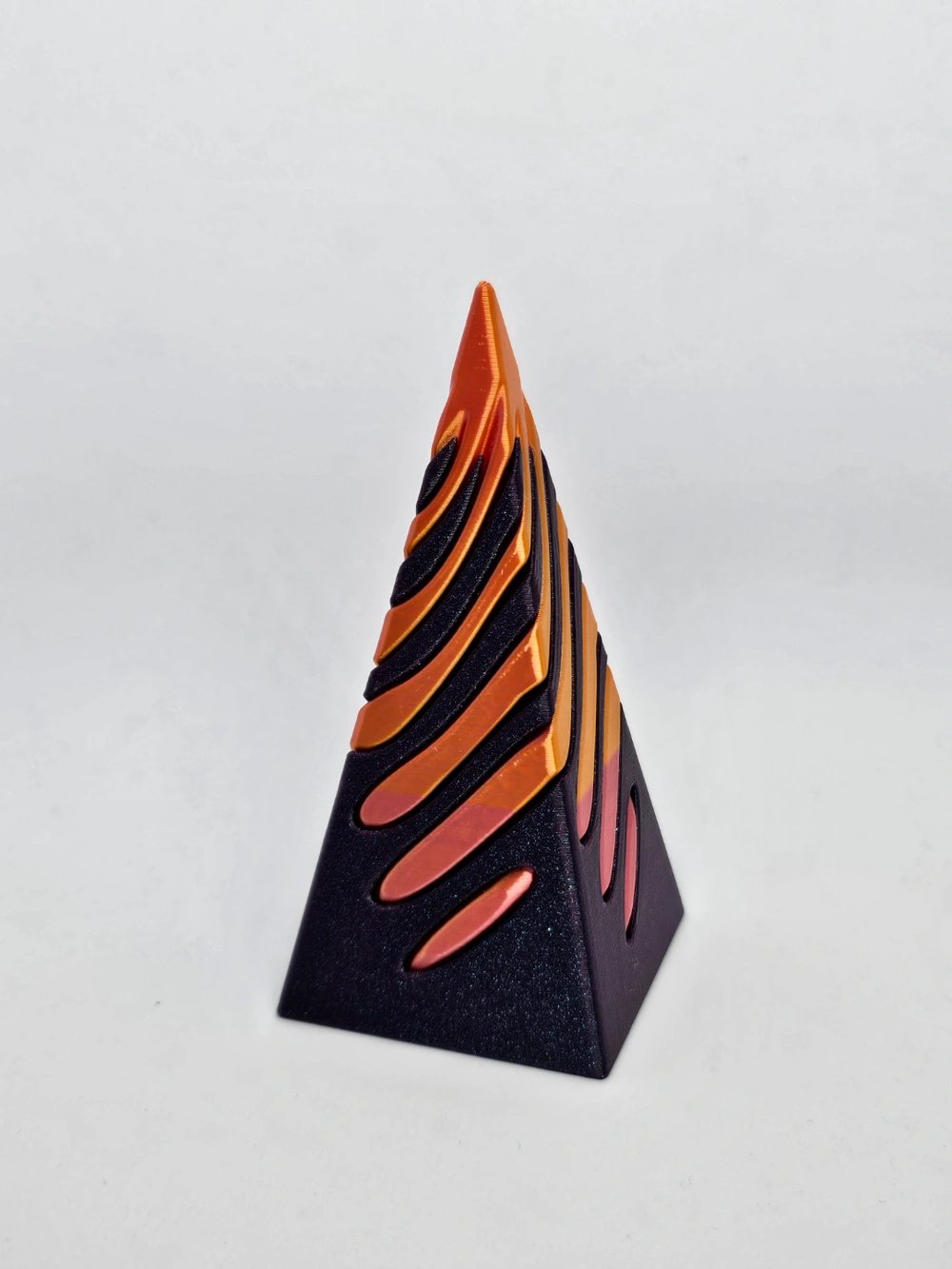 😼Impossible Pyramid Passthrough Sculpture(😋Buy More Than 2 Get Extra Discount😋)