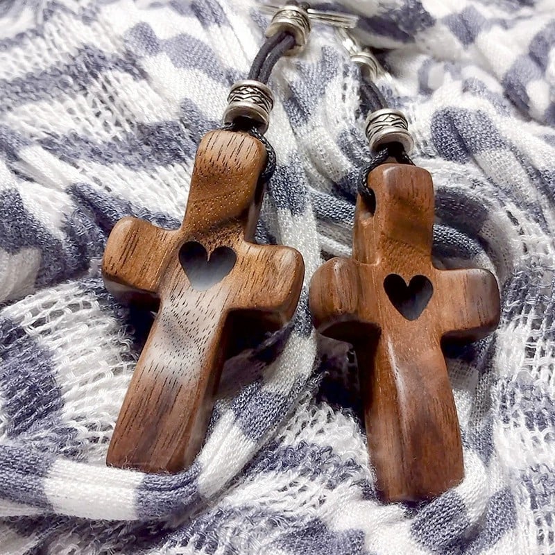 ✝️100% Handmade Wooden Cross Keychain My Heart(𝐂𝐨𝐥𝐨𝐧𝐞𝐥 𝐉𝐚𝐦𝐞𝐬®)