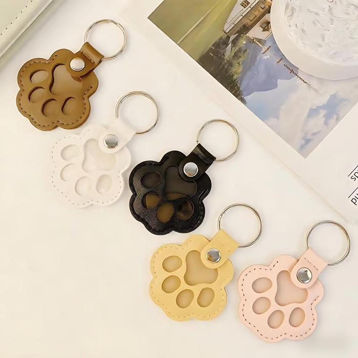 (🌲Early Christmas Sale- 49% OFF)🐱Cats & 🐶Dogs Paw Shaped Leather Keychain - BUY A Set GET EXTRA 20% OFF & Free Shipping