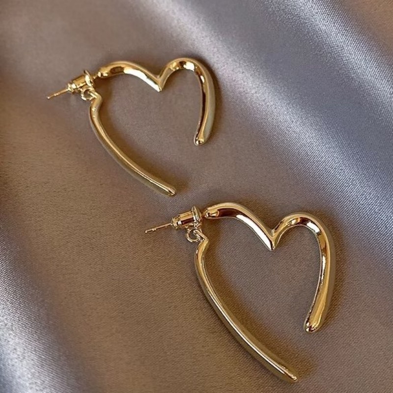 (🌲Last Day Promotion- SAVE 48% OFF)Love heart earrings🌟🌟