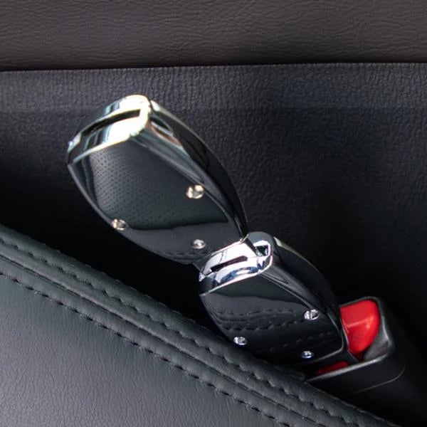 🔥Last day 50% OFF🔥Metal Seat Belt Extender For High-Eend Vehicles - Buy 3 Get 1 Free & Free Shipping