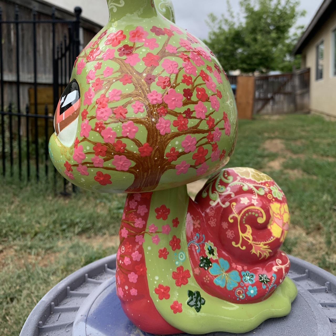Psychedelic Peace Snail
