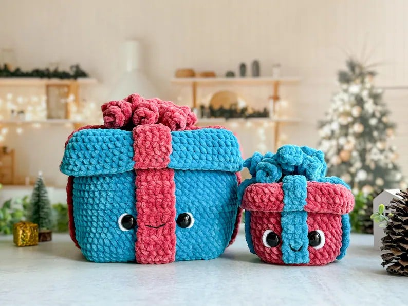 🔥Last 4 hours 60% OFF🎁 Magical Handmade Crochet Christmas Gift Boxes🎄