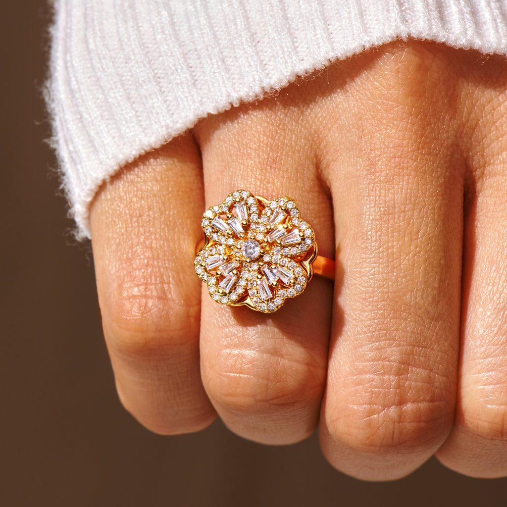(🎄Christmas Promotion--48%OFF)Spinning Clover Ring(Buy 2 get Free shipping)