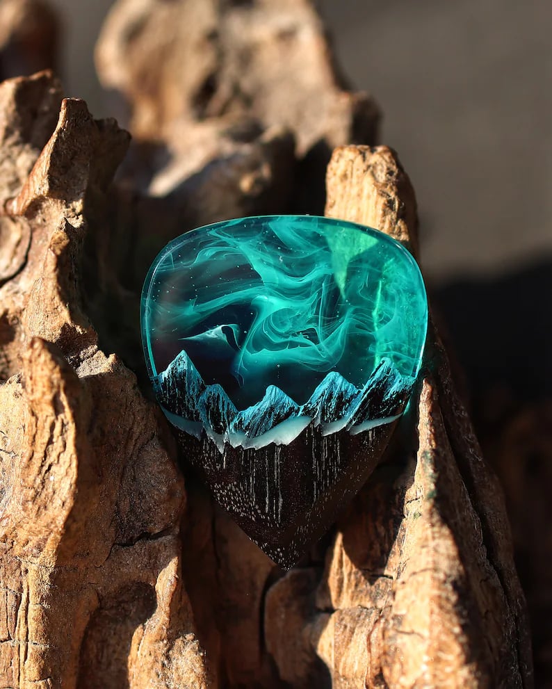 (🎄EARLY CHRISTMAS SALE - 50% OFF) 🎁Northern Lights Guitar Pick - Best musician gift💝