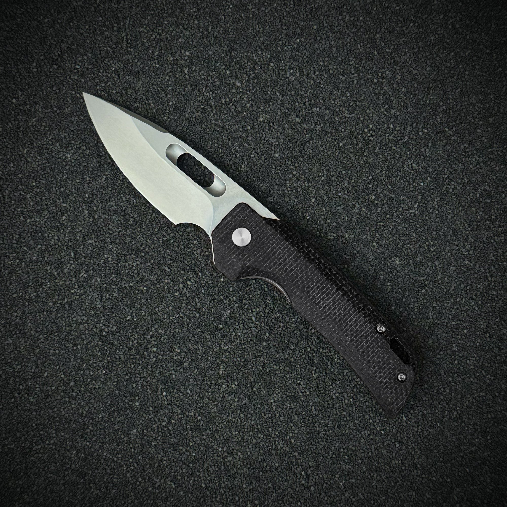 Linen Guard knife