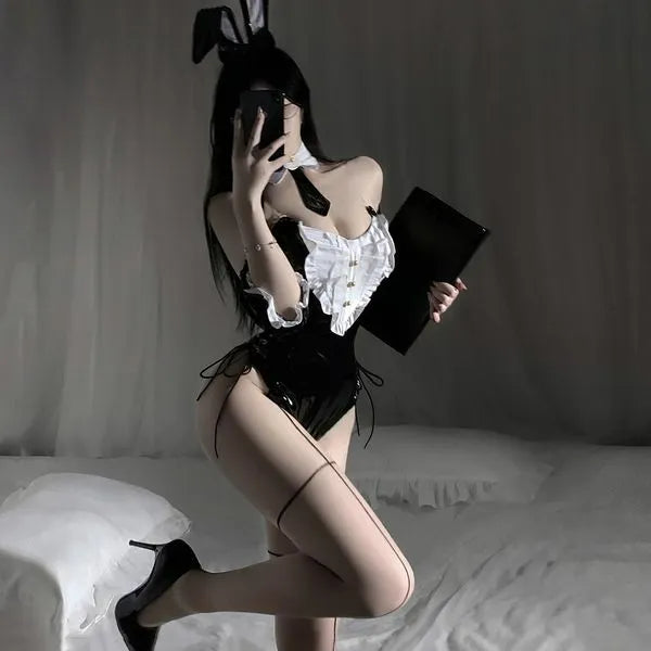 Retro Bunny Play Suit - Adjustable Corset Top & Bow Tie Set in High-Shine Black PPF350