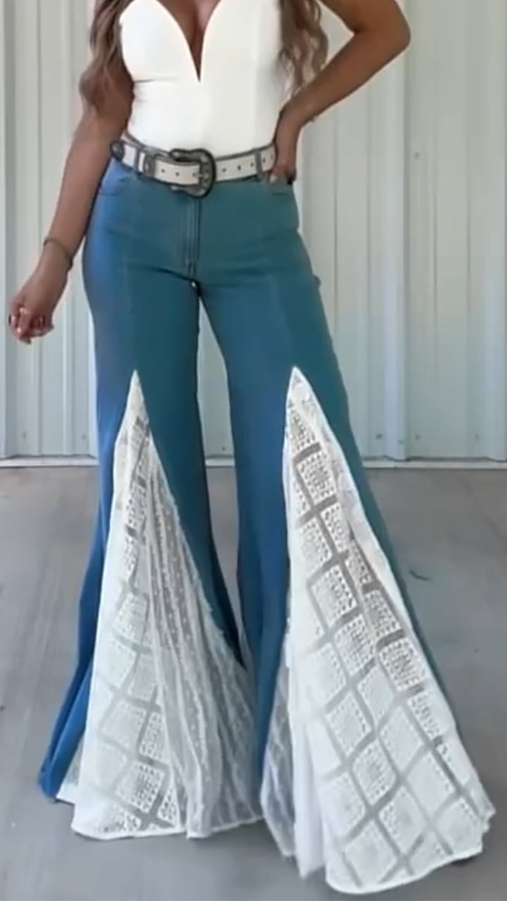 Women's Lace Panel Flared Jeans