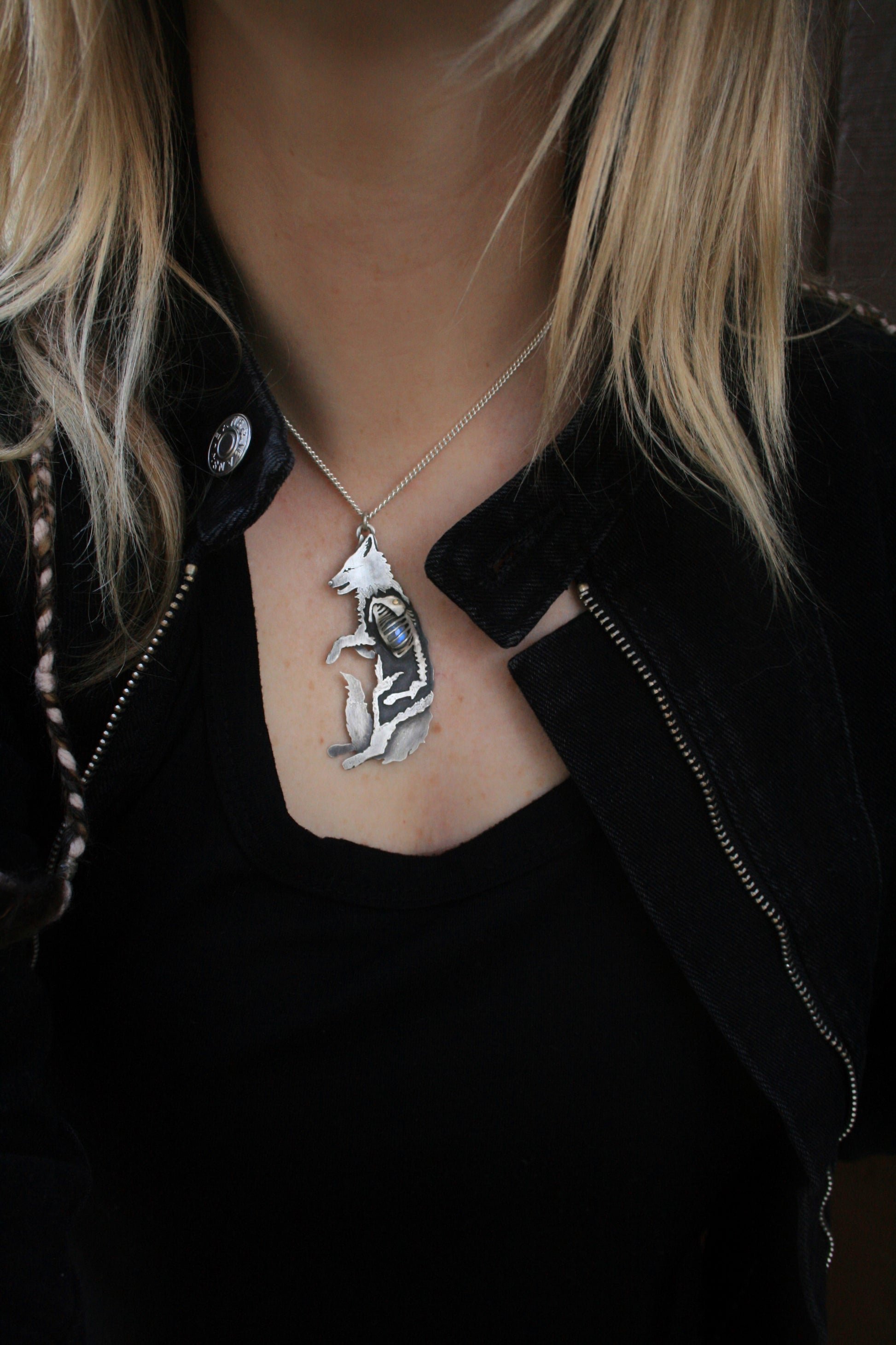 🔥Last Day 50% OFF - Ribcage Crystal Necklace Collection⚡Buy 2 Free Shipping