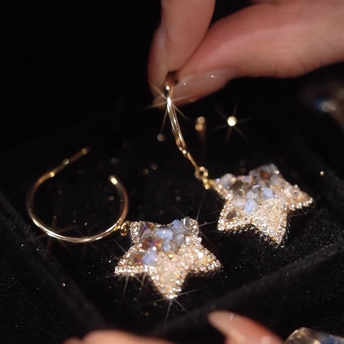 (💖2022 Best Gift- 50% OFF)  Sparkling Crystal Star Earrings-Buy 2 Get Extra 10% OFF & Free Shipping