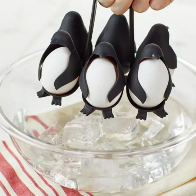 🐧🐧🐧Peleg Design Egguins 3-in-1 Cook, Store and Serve Egg Holder🥚