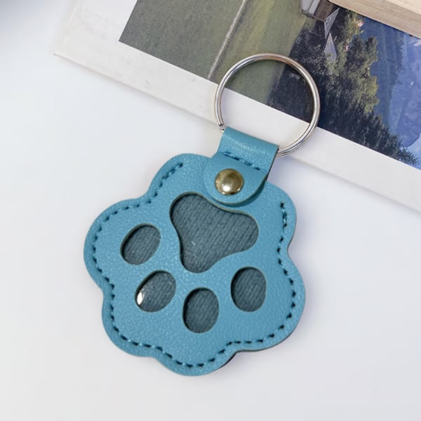 (🌲Early Christmas Sale- 49% OFF)🐱Cats & 🐶Dogs Paw Shaped Leather Keychain - BUY A Set GET EXTRA 20% OFF & Free Shipping