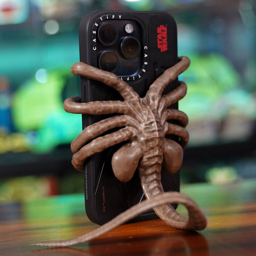 🔥Limited edition movie premiums🎄Facehugger Phone Holder-Buy 2 Free Shipping