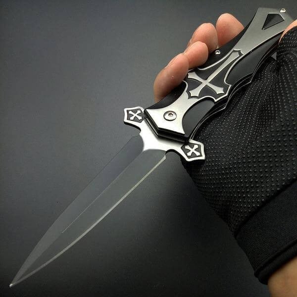 Spring-assisted folding knife. Perfect for hunting, camping.