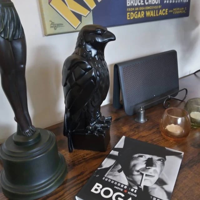 2025 New The Falcon Statue Prop