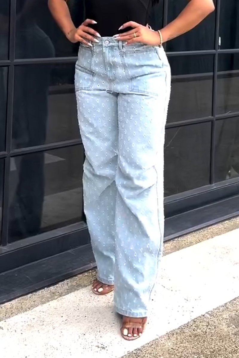 Women's fashionable eyelet decoration jeans