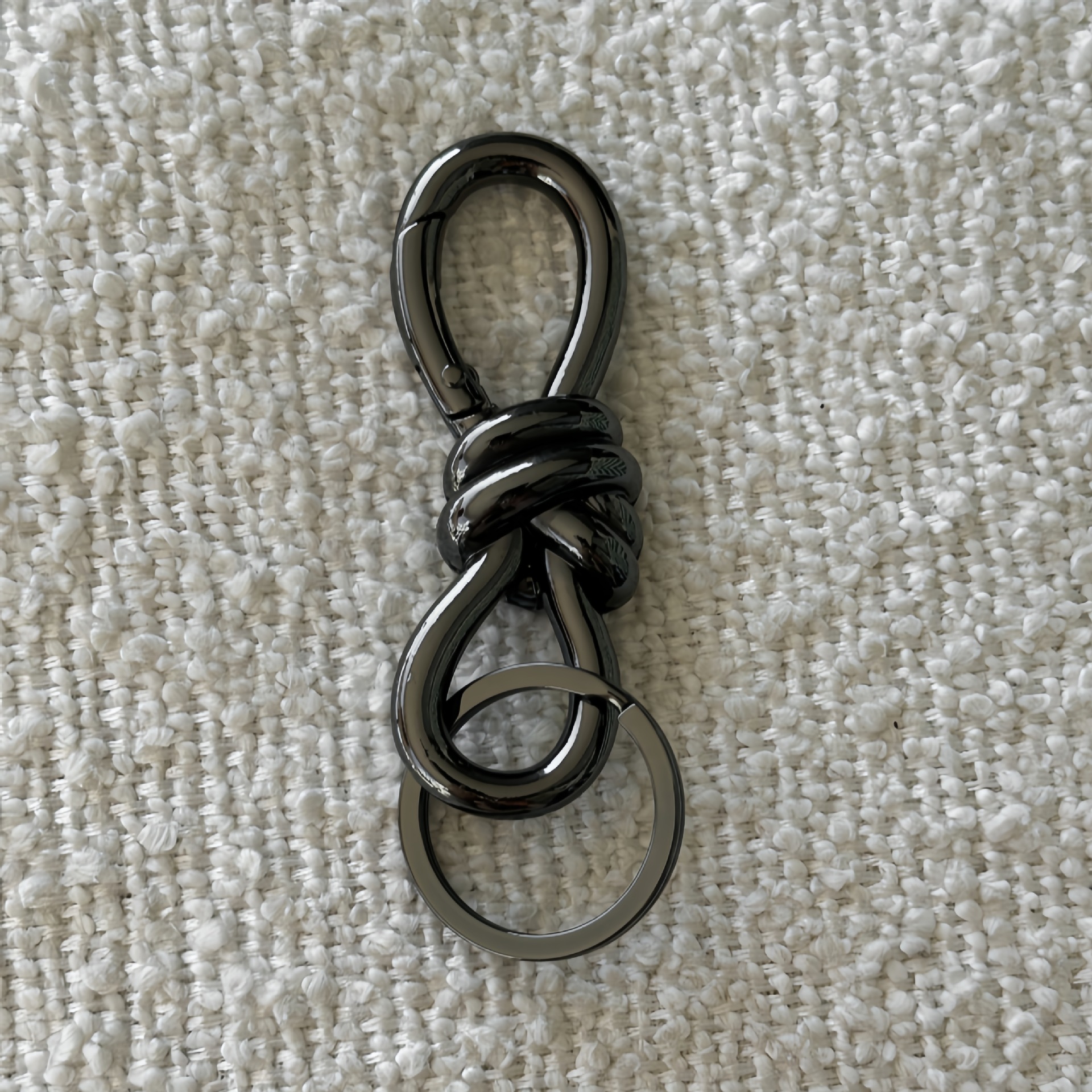 😎Fashion Knot Keychain