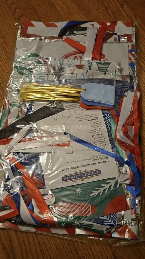 🎄TikTok Christmas Sale - 70% OFF✨Kringle Express 50-piece Gift Bag & Tags Set