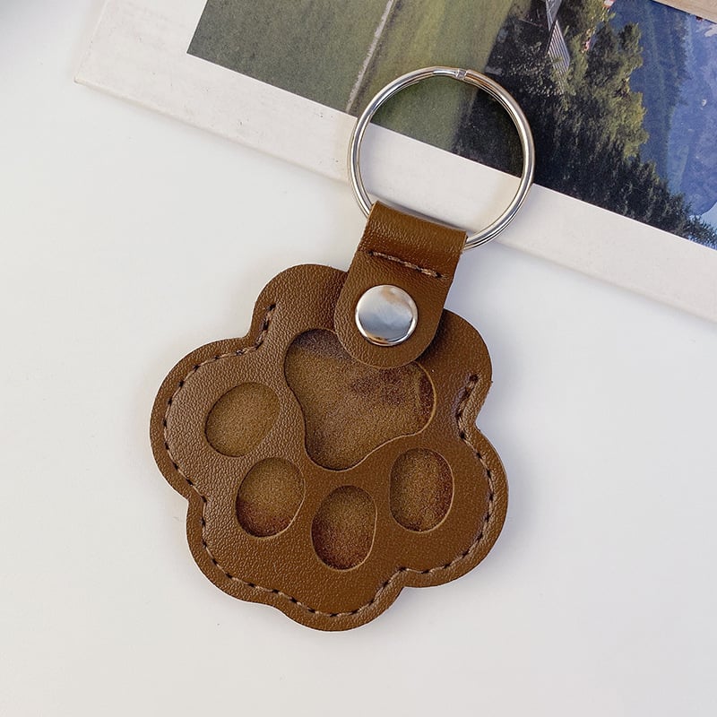 Last Day Promotion 70% OFF - 🐾Pet Paw Shaped Leather Keychain