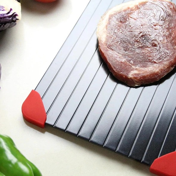 (🎅Christmas Sale 48% OFF)Fast Defrosting Tray(Buy 2 Free Shipping)