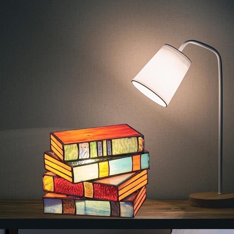 🔥Last Day Discount-75%OFF📚3D Stained Glass Stacked Books Lamp