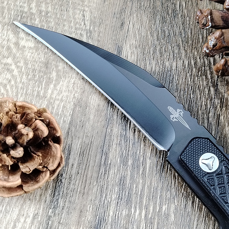 Black Blade Integrated Steel Claw Tactical Knife