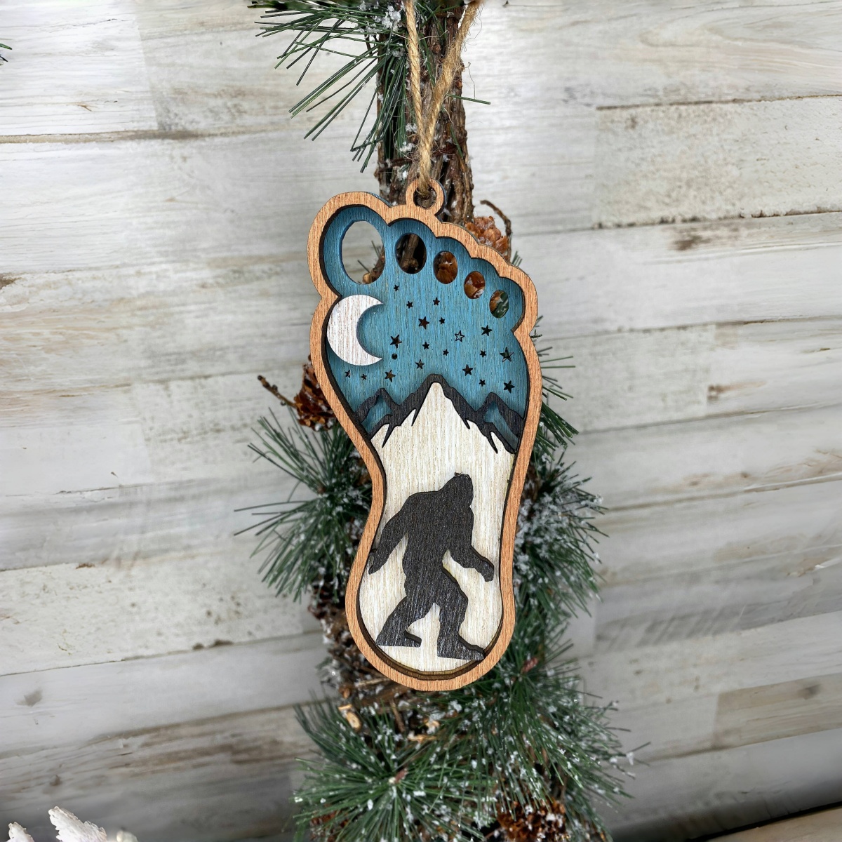 🦶Bigfoot Christmas Tree Ornament