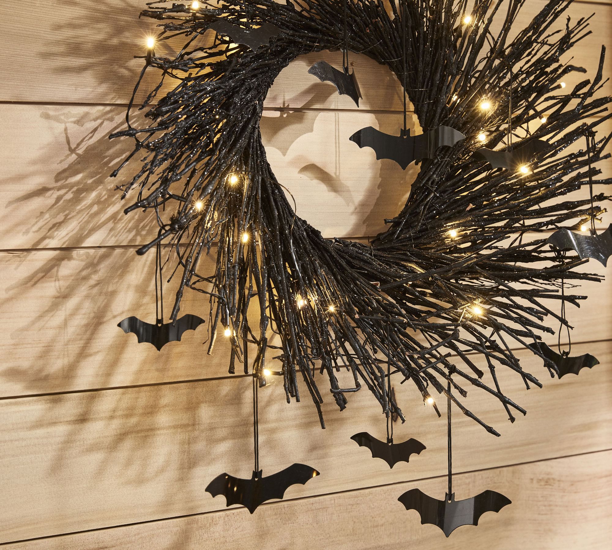 🦇Handcrafted Spooky Bat Vine Wreath with LED Lights