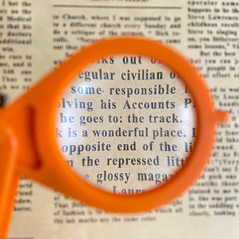 🔥(Hot Sale- 50% OFF) Mini Keychain Magnifying Glass - Buy 4 Get 4 Free Today!!!