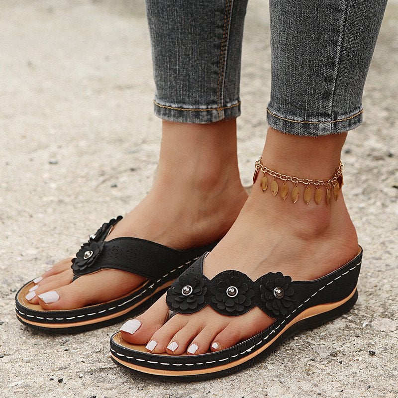 🔥Last Day 49% OFF🔥Women's Lightweight Flowers Clip Toe Sandals(Buy 2 Free Shipping)