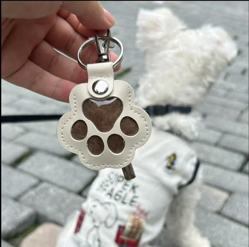 Last Day Promotion 70% OFF - 🐾Pet Paw Shaped Leather Keychain