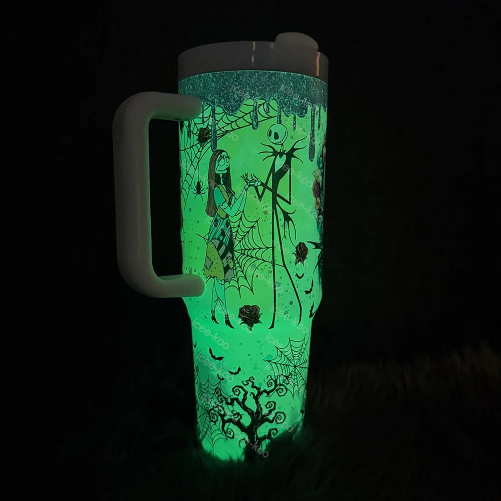 🎁 The Ultimate Halloween Gift: Sally x Jack Skellington 40oz Tumbler 💀✨