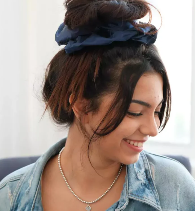 (🌲Early Christmas Sale - 49% OFF) Satin Scrunchie with Hidden Zipper Pocket for Cash