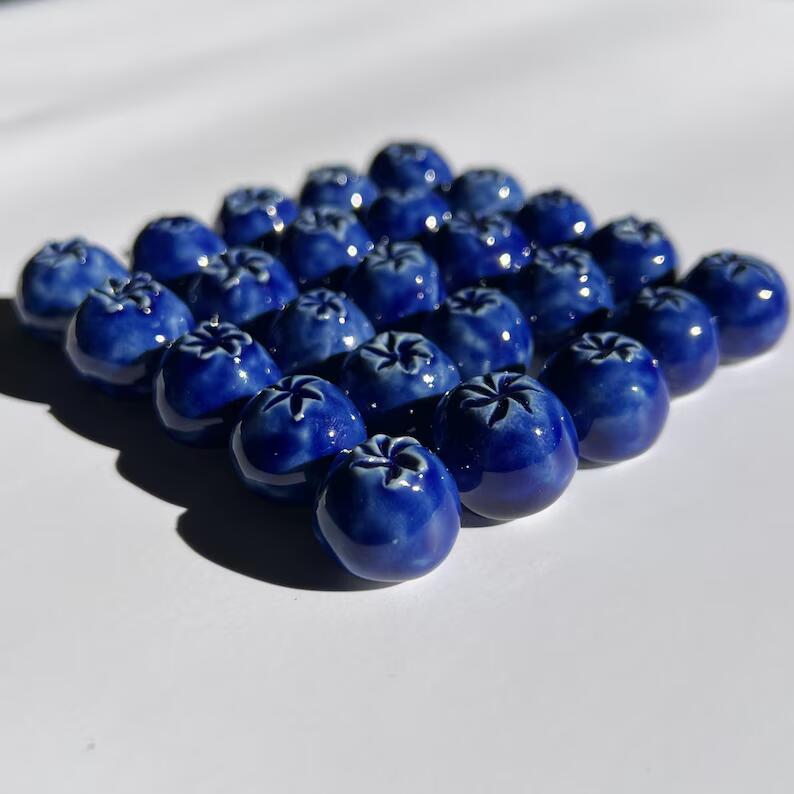🔥Cute Blueberry Fridge Magnet – Handmade Ceramic Decor