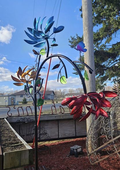 🎁Hot Sale🔥 50% OFF - Beautiful Multi Colored Flowers Wind Spinner