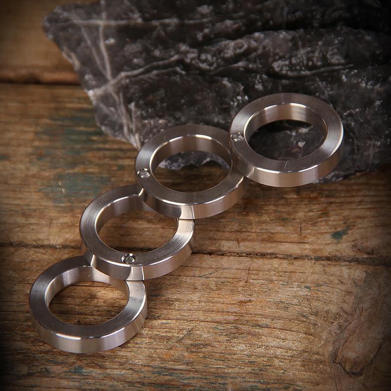 Stainless Steel Self-Defense Four-Finger Knuckle Buckle