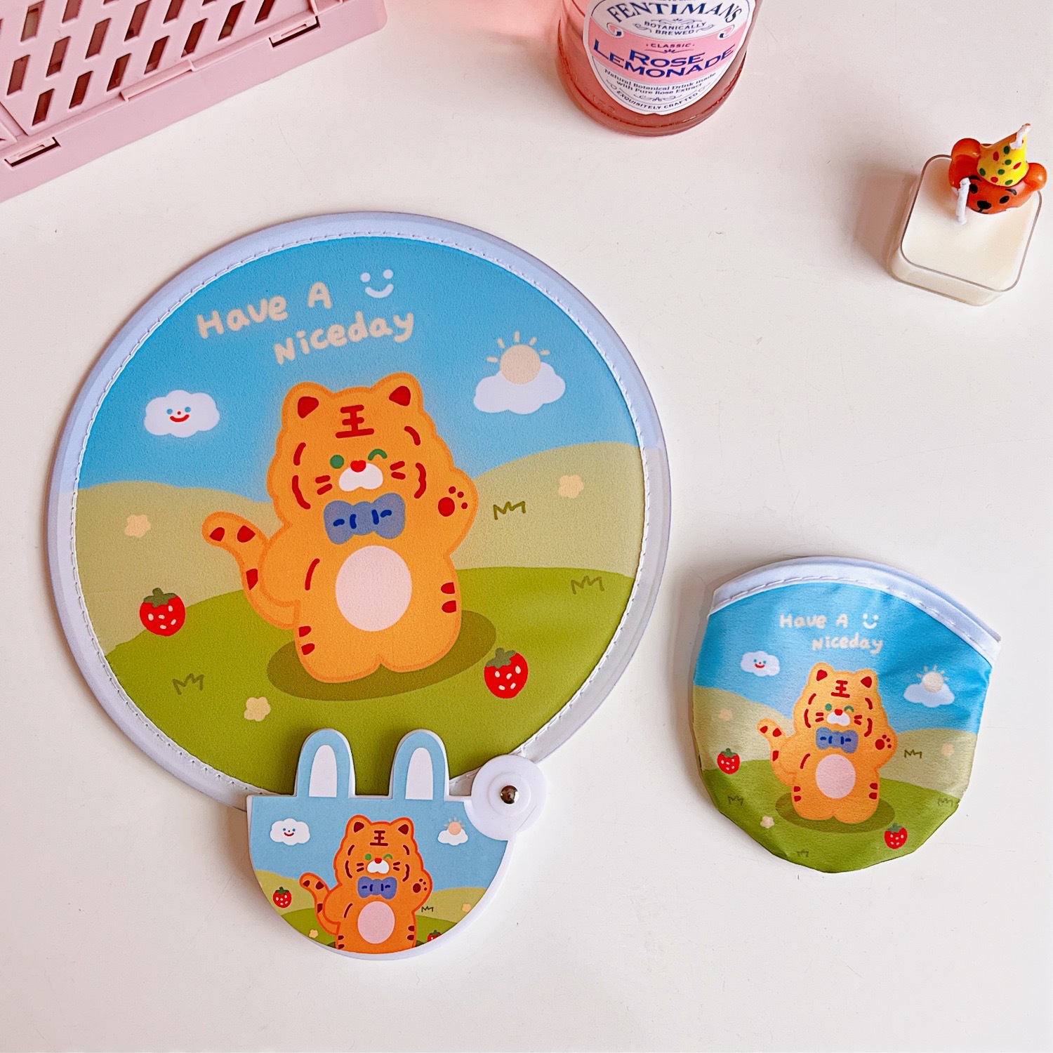 🔥Last Day 50% OFF- Folding Cartoon Mini Fan- Buy 3 Get 1 Free