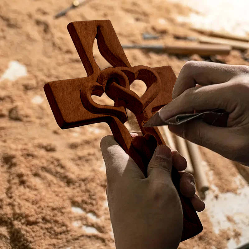 ✝️100% Handmade Intertwined Hearts Wooden Cross (𝐂𝐡𝐚𝐝 𝐒𝐦𝐢𝐭𝐡 𝐇𝐚𝐧𝐝𝐦𝐚𝐝𝐞®)