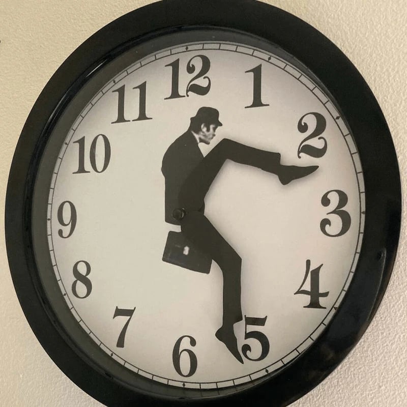 🔥Last Day Promotion 48% OFF-🎁-Monty Python inspired Silly Walk Wall Clock(BUY 2 FREE SHIPPING)