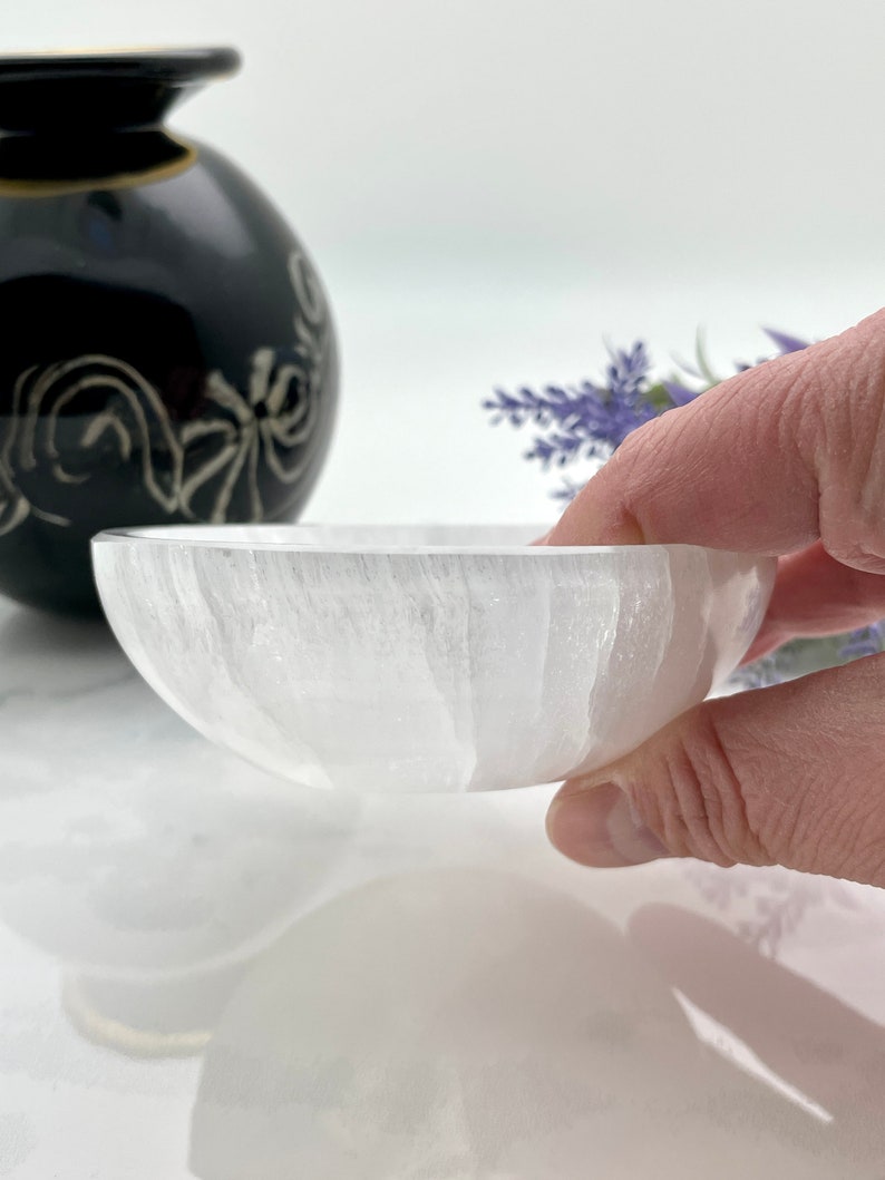 🔥Natural Moroccan White Selenite Hand-Carved Crystal Bowl