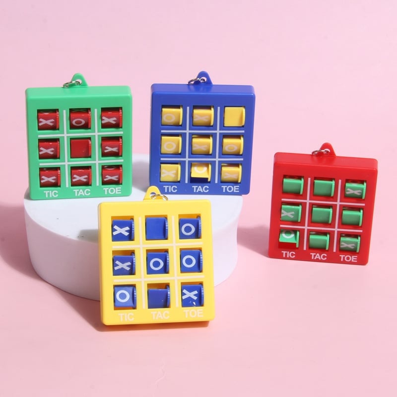 💥LAST DAY SALE 50% OFF💥Tic-Tac-Toe Keychain Set(4Pcs)