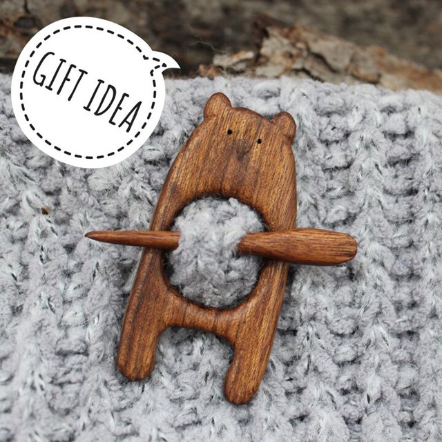 🎁NEW YEAR SALE NOW--50% OFF--Brooch pin with wooden animal pattern (sweater clip)