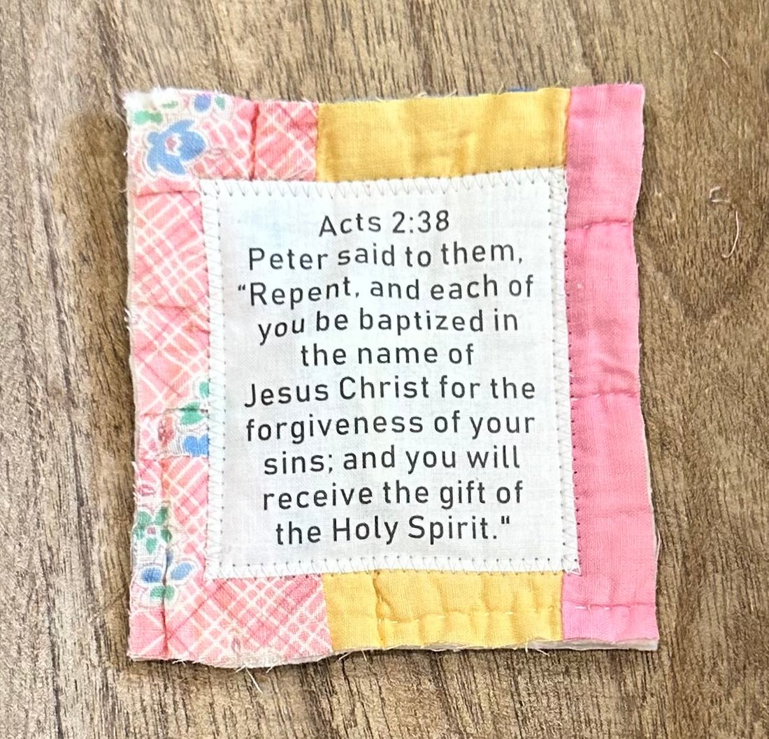 🎉Kaufe 2, erhalte 1 kostenlos🎁Gebetquilt mit Kreuz innen✝️