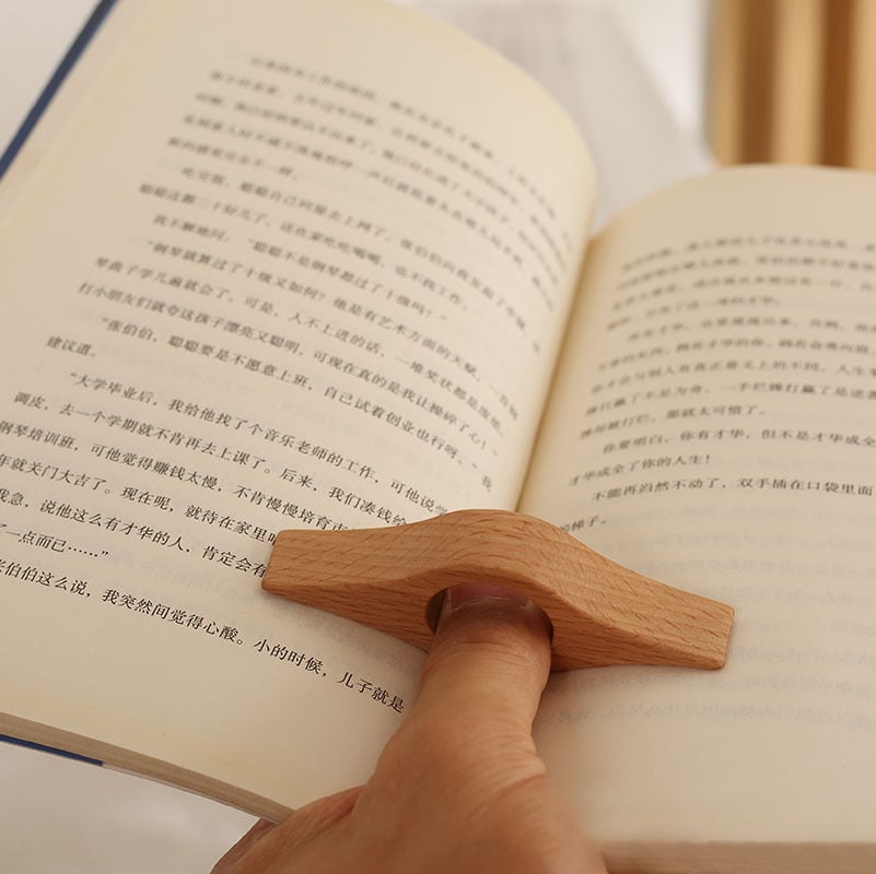 (🌲Early Christmas Sale - 49% OFF) Handmade Wooden Thumb Bookmark